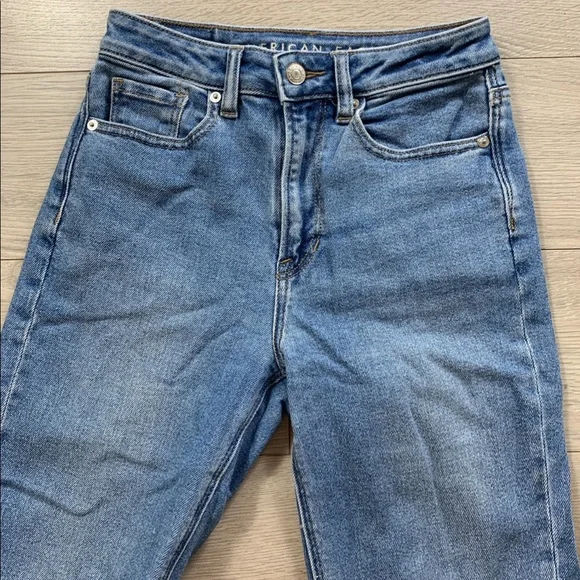 AEO Mom High Rise Jeans - Picture 5 of 12